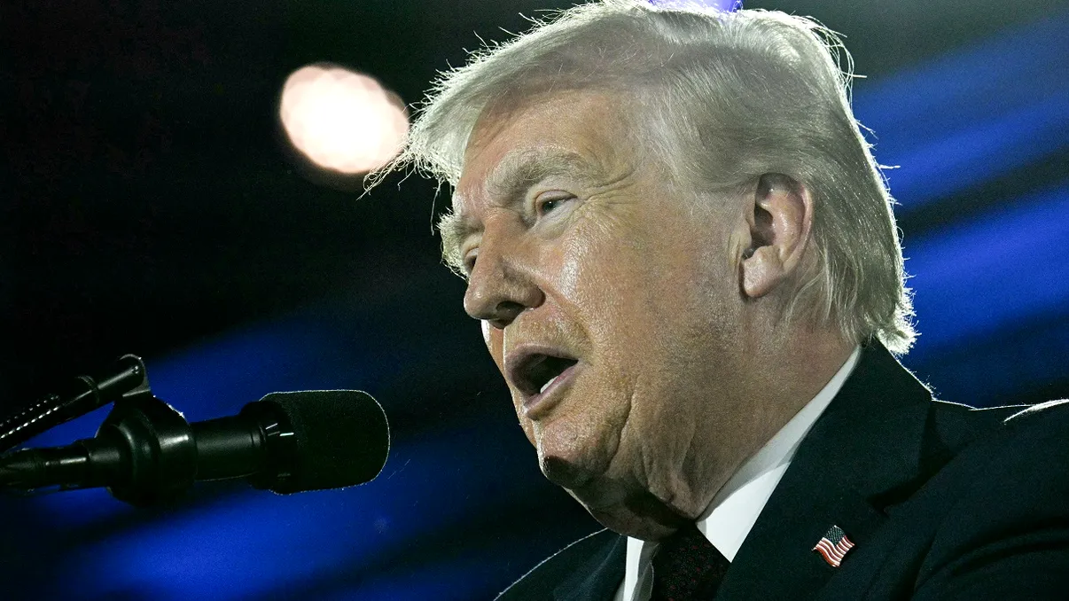 Un aeroport internaţional a fost redenumit oficial Donald J. Trump. Unde se află acesta