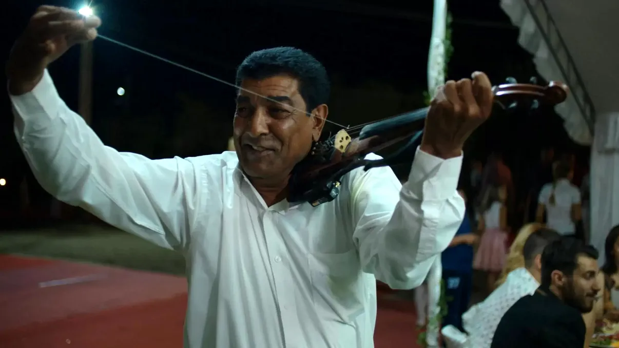 Caliu: Nicidecum altceva, ce să fac altceva - “Ce trece timpul ăsta”, o viață de artist de văzut în cinema [REVIEW]