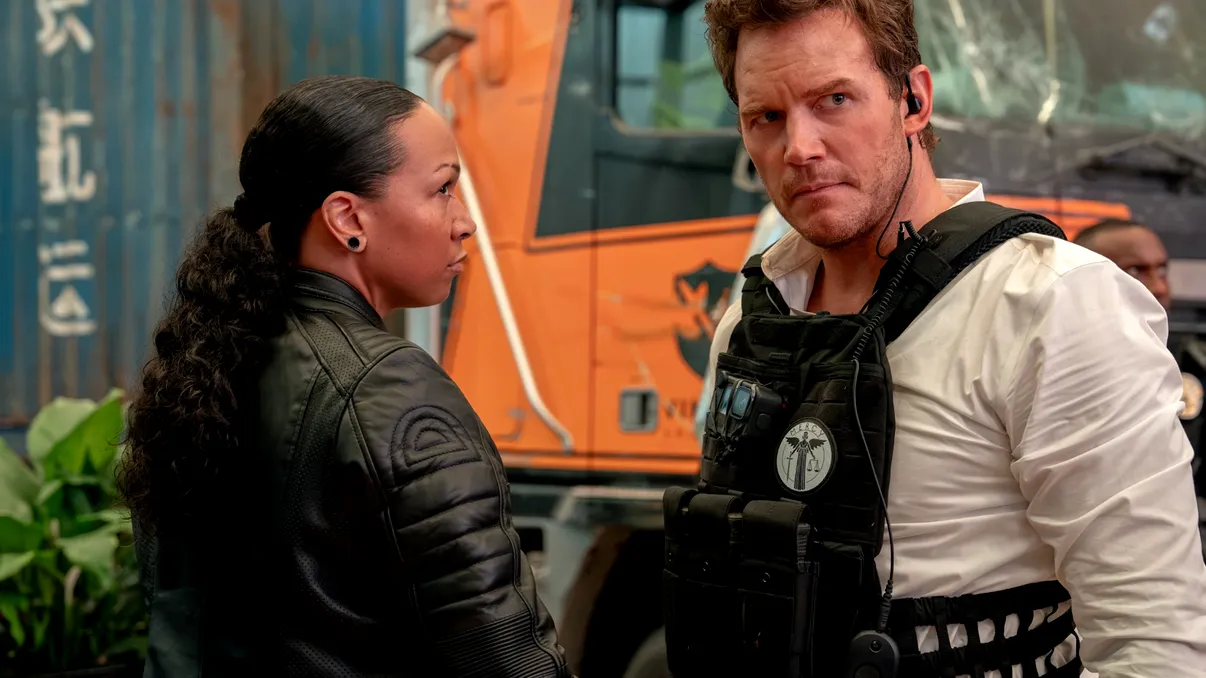 „Mercy”, filmul de pe Amazon Prime în care AI-ul decide cine trăiește și cine moare: Chris Pratt intră într-o cursă pe care nu prea ai cum s-o ignori