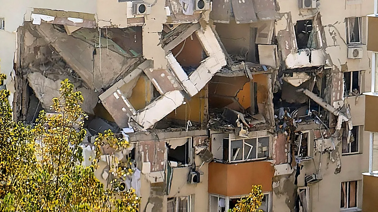 Ce se întâmplă cu blocul din Rahova afectat de explozie. Motivul pentru care nu a fost consolidat sau demolat, explicat de Ciprian Ciucu