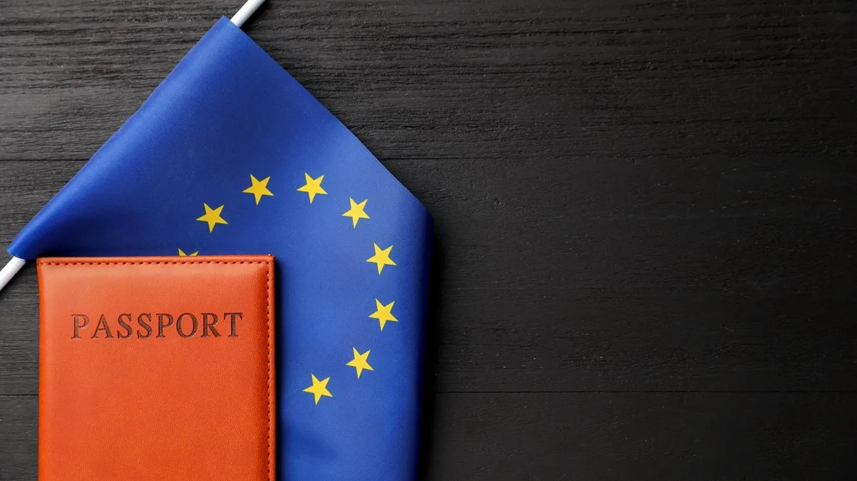 Câţi români au primit cetăţenia în alte ţări europene. Suntem pe locul 5