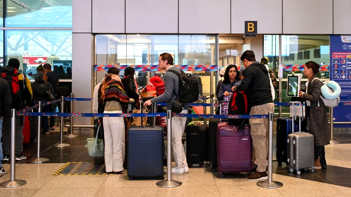 Ai vacanțe deja plătite în această perioadă, dar ți-e frică să mai mergi din cauza războiului? La ce trebuie să fie atenți românii: ”Nu sfătuim!”  EXCLUSIV
