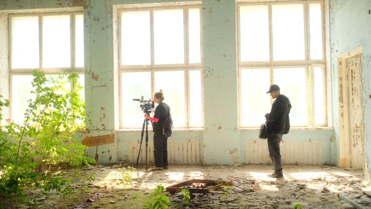 „Cernobîl: Dincolo de tăcere”, la 40 de ani de la catastrofa nucleară: Jenia Bilous, producătoare ucraineană, despre filmările din locul unde timpul s-a oprit. Când vezi documentarul pe National Geographic INTERVIU EXCLUSIV