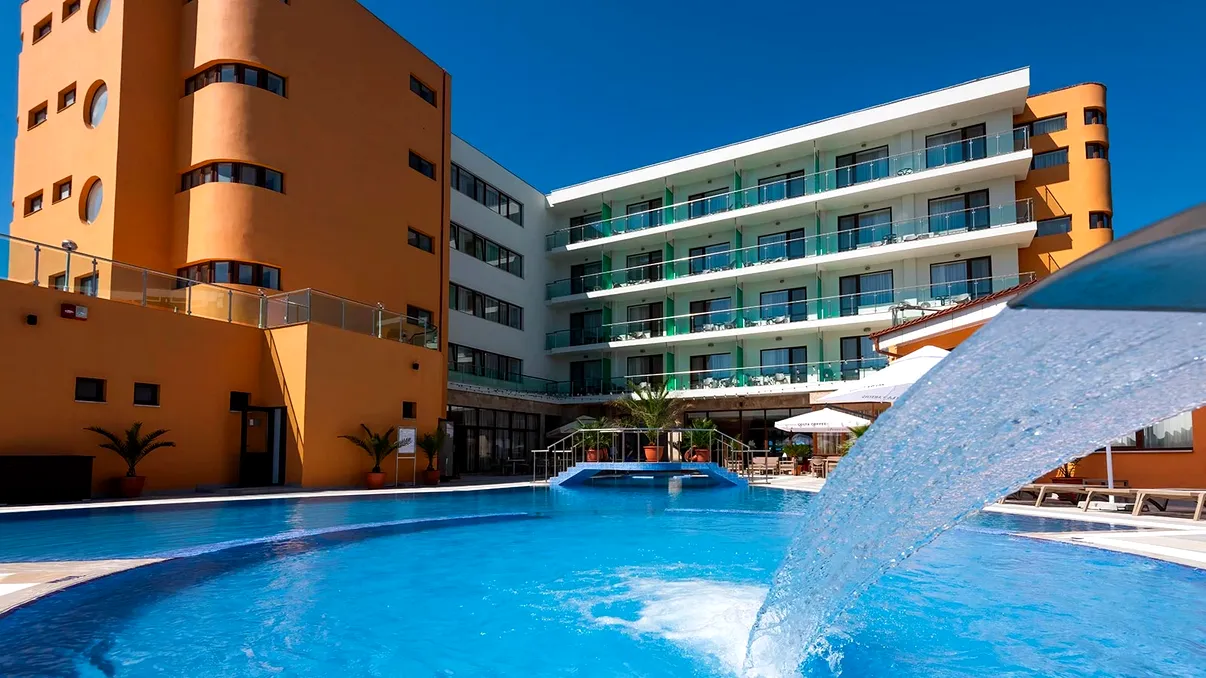 Cât costă un hotel pe litoralul românesc. Proprietarii scot la vânzare peste 100 de unități