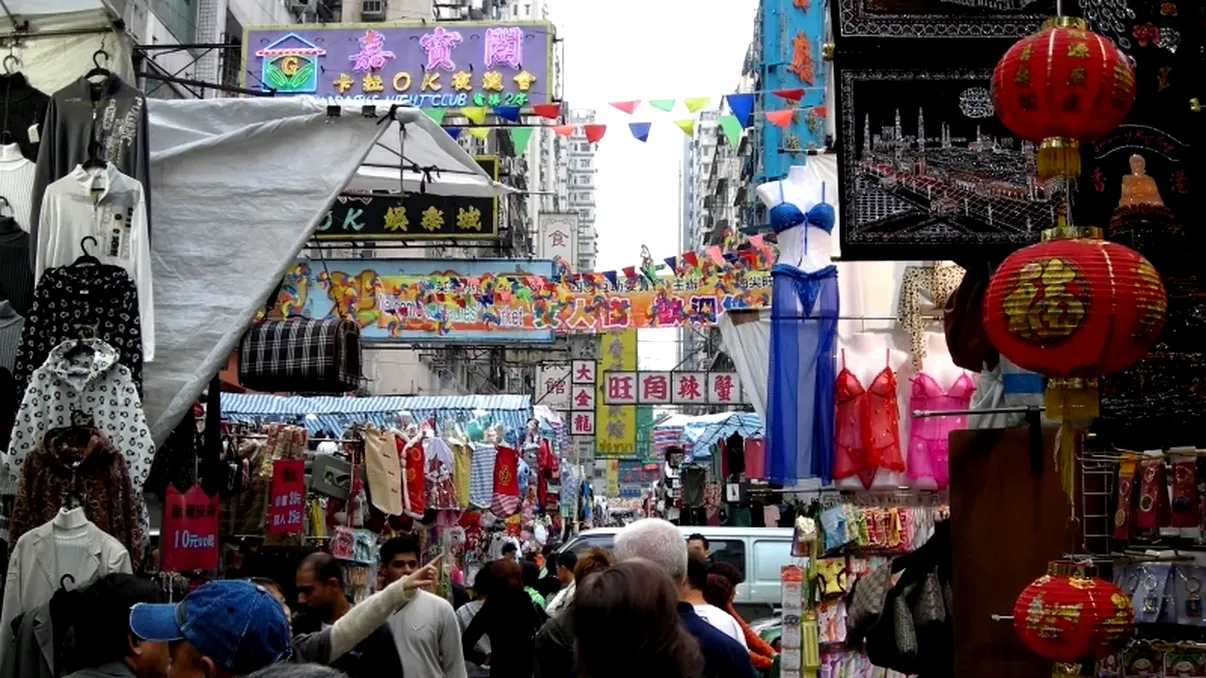 Ce a cumpărat o româncă cu mai puţin de 50 de euro din China a uimit internauţii. A filmat toate produsele: 