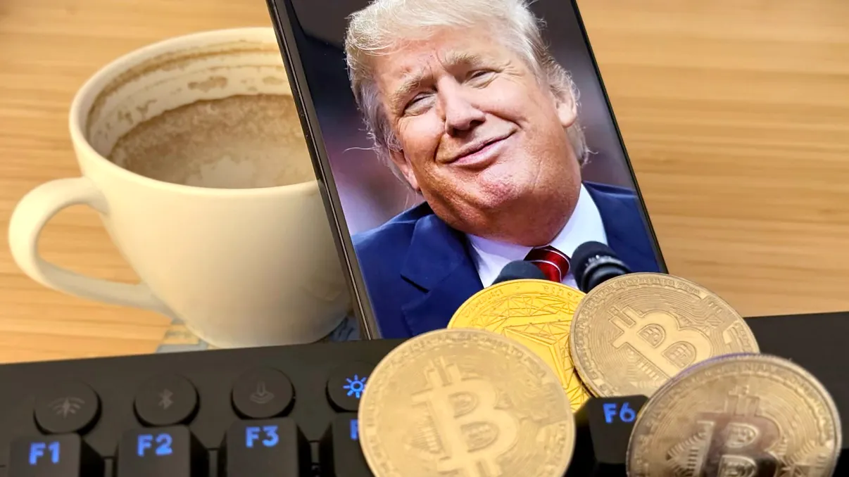 Afacerea crypto a familiei Trump ajunge la judecată. Acuzații de fraudă și milioane blocate