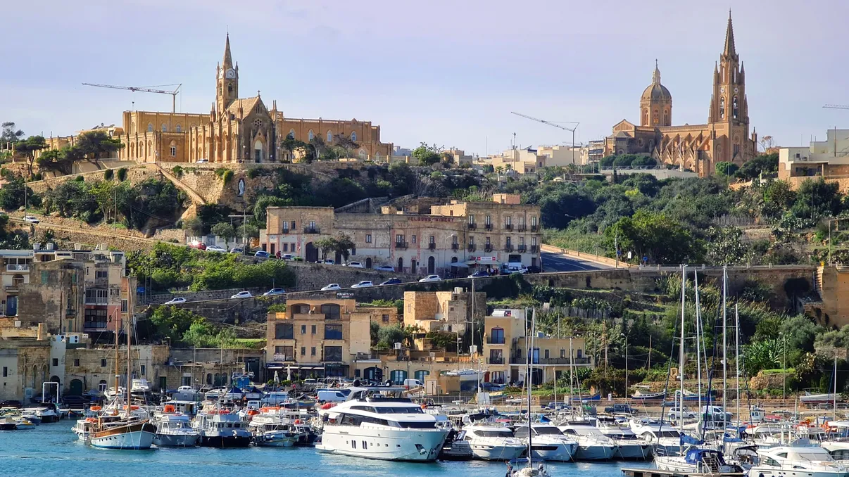 Malta se luptă cu UE pentru banii din crypto. Miza uriașă din spatele „insulei blockchain”