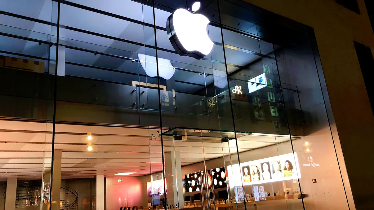 Cel mai dorit produs Apple al momentului nu este iPhone-ul. Gadgetul mic care a devenit vedetă în era AI
