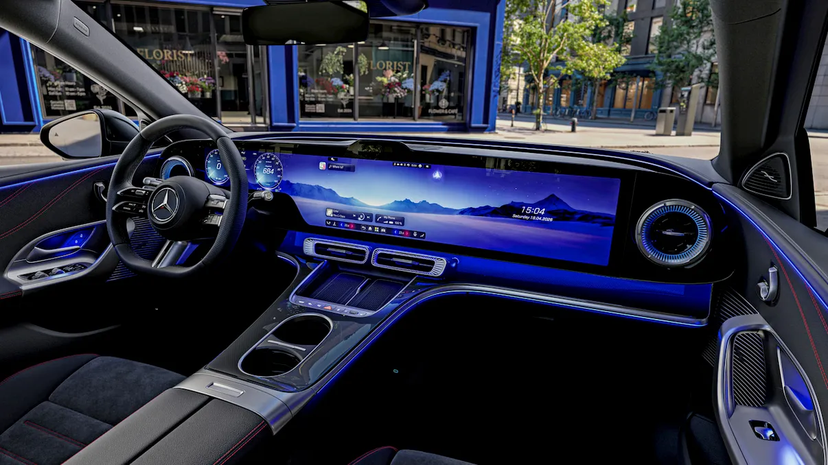 Mercedes ridică din nou miza la ecrane: noul C-Class EV pare făcut pentru șoferii care vor totul pe display