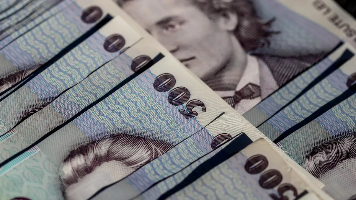 Ajutorul de deces urcă la 9.000 lei. Ce prevede noua lege și cine beneficiază