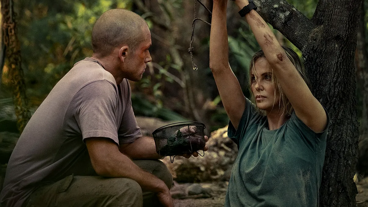 Charlize Theron și Taron Egerton duc thrillerul într-o vânătoare care îți taie respirația. De ce să vezi acest film de pe Netflix REVIEW
