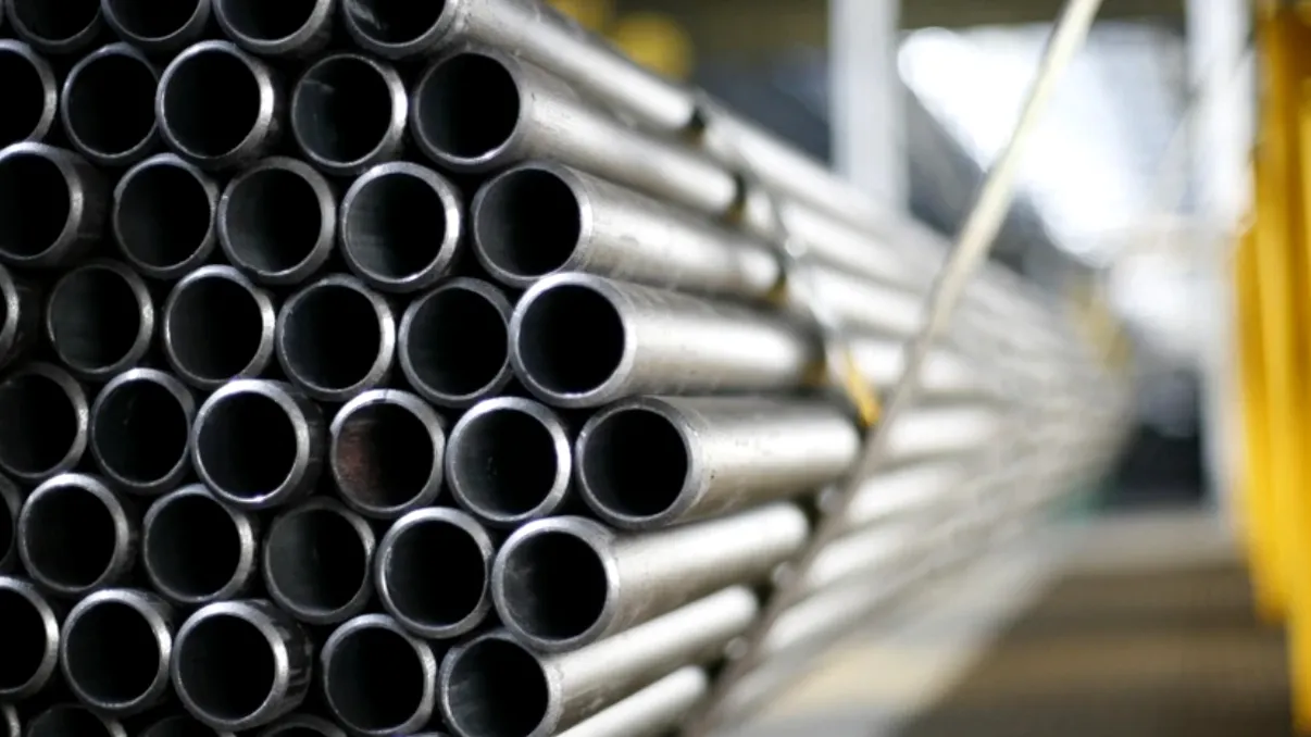 Un colos industrial de altădată din România, cumpărat de ucraineni. Ce s-ar schimba pentru angajaţii fabricii vechi de 75 de ani din Roman