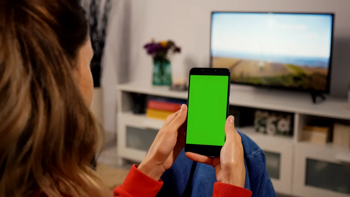 Filmele devin verticale: aplicația care transformă cinema-ul pentru telefon schimbă regulile jocului