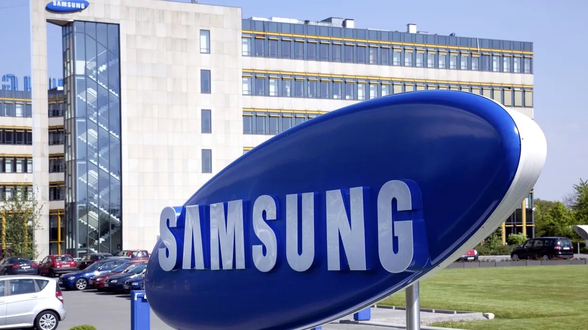 Revoltă la Samsung: zeci de mii de angajați amenință cu greva în plin boom AI
