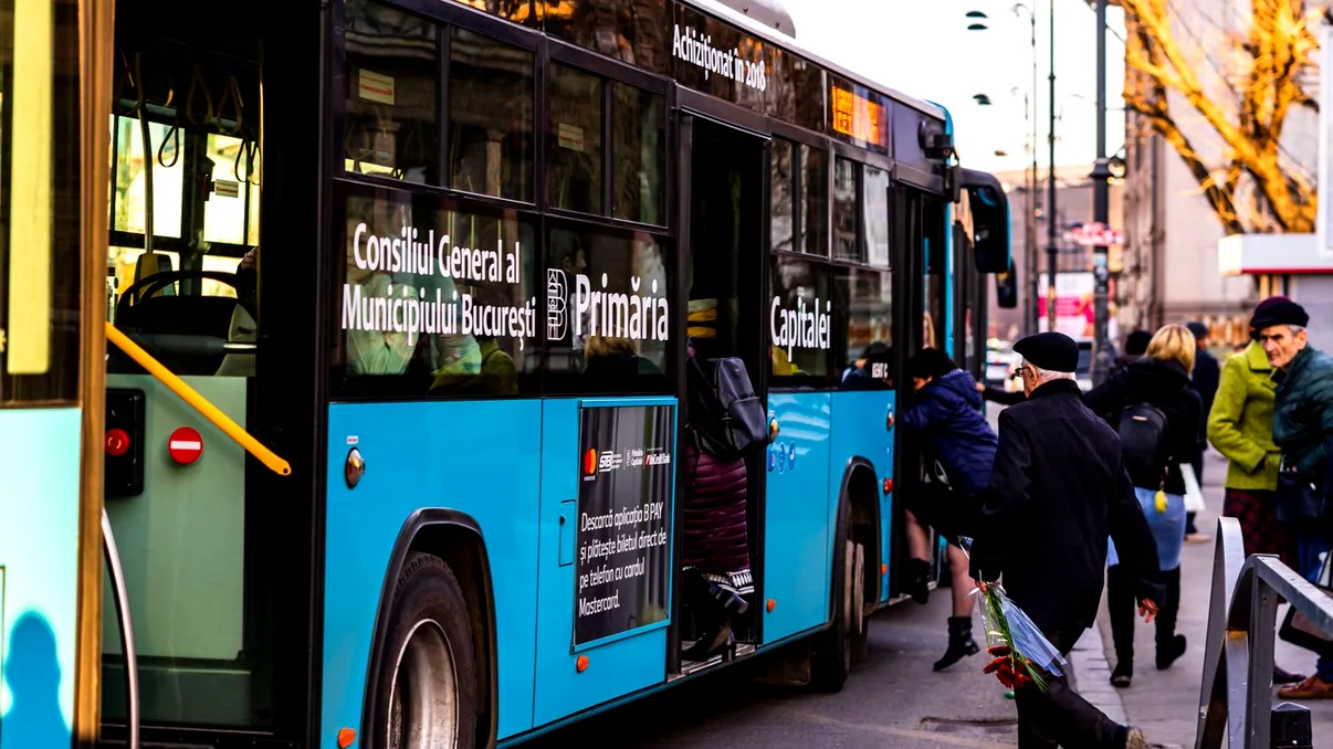 Cât costă să mergi cu autobuzul sau metroul la muncă: sumele lunare calculate pentru un drum dus-întors