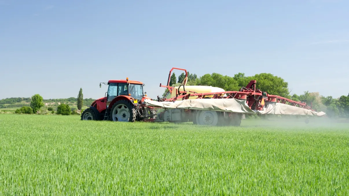 Agricultura României se confruntă cu cea mai mare criză din ultimii 30 de ani. De ce intră tot mai multe ferme în insolvență