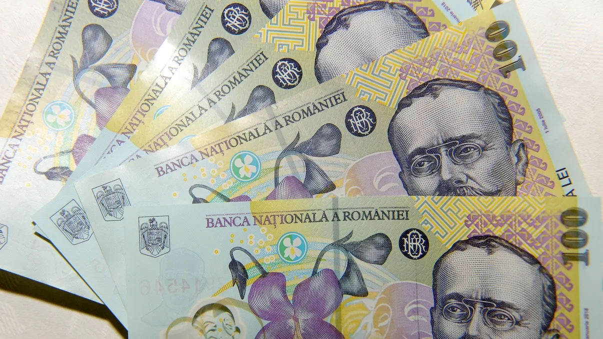 Greșeala pe care o fac majoritatea românilor cu banii lor. Ce este regula 50-30-20, aşa vei economisi lunar