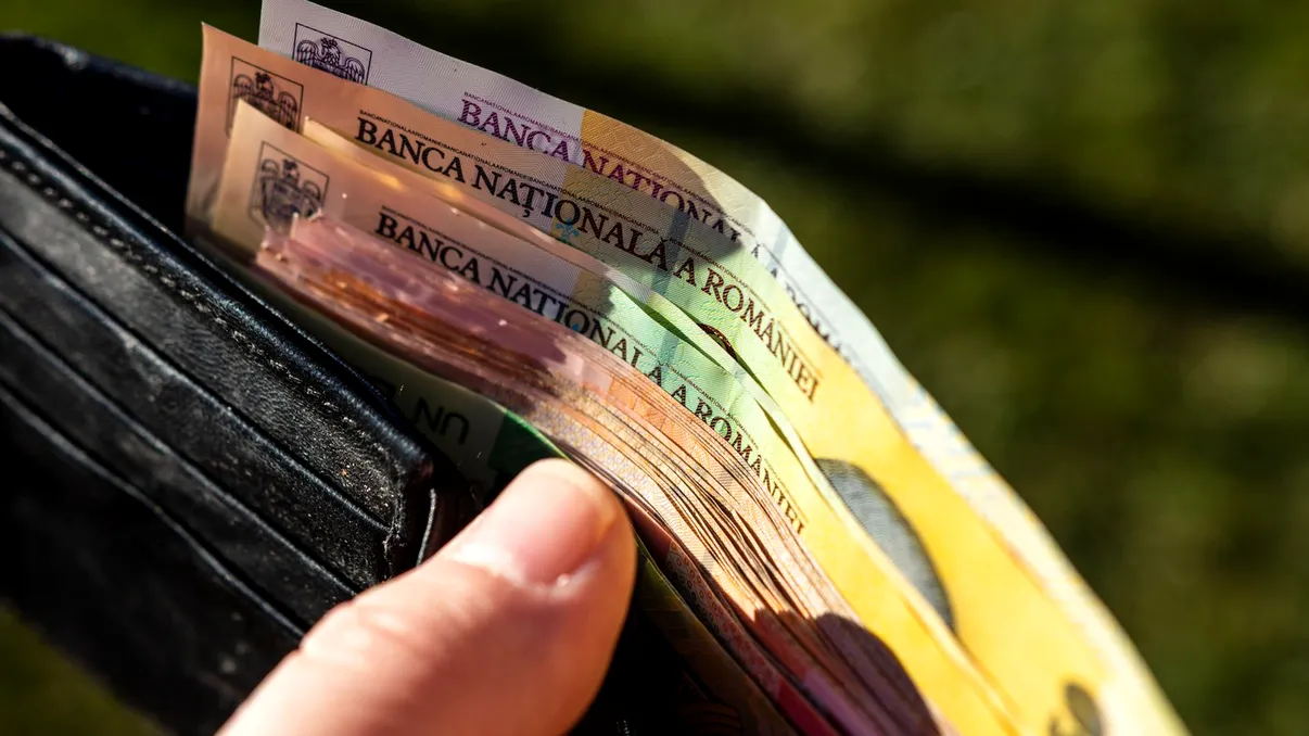 Ce salariu are un președinte de bloc în 2026. Sumele, dezvăluite de români