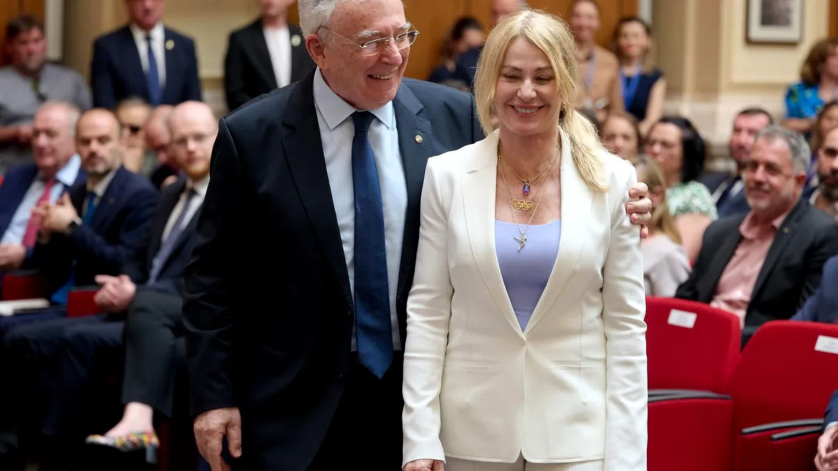 Cât costă moneda-simbol a perfecţiunii olimpice. BNR a lansat o ediţie rară dedicată Nadiei Comăneci. Foto
