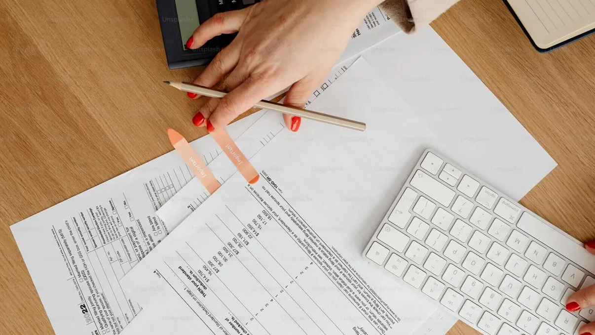 Actele pe care asociația de proprietari este obligată să le arate locatarilor. Ce drepturi ai dacă administratorul refuză accesul la documente