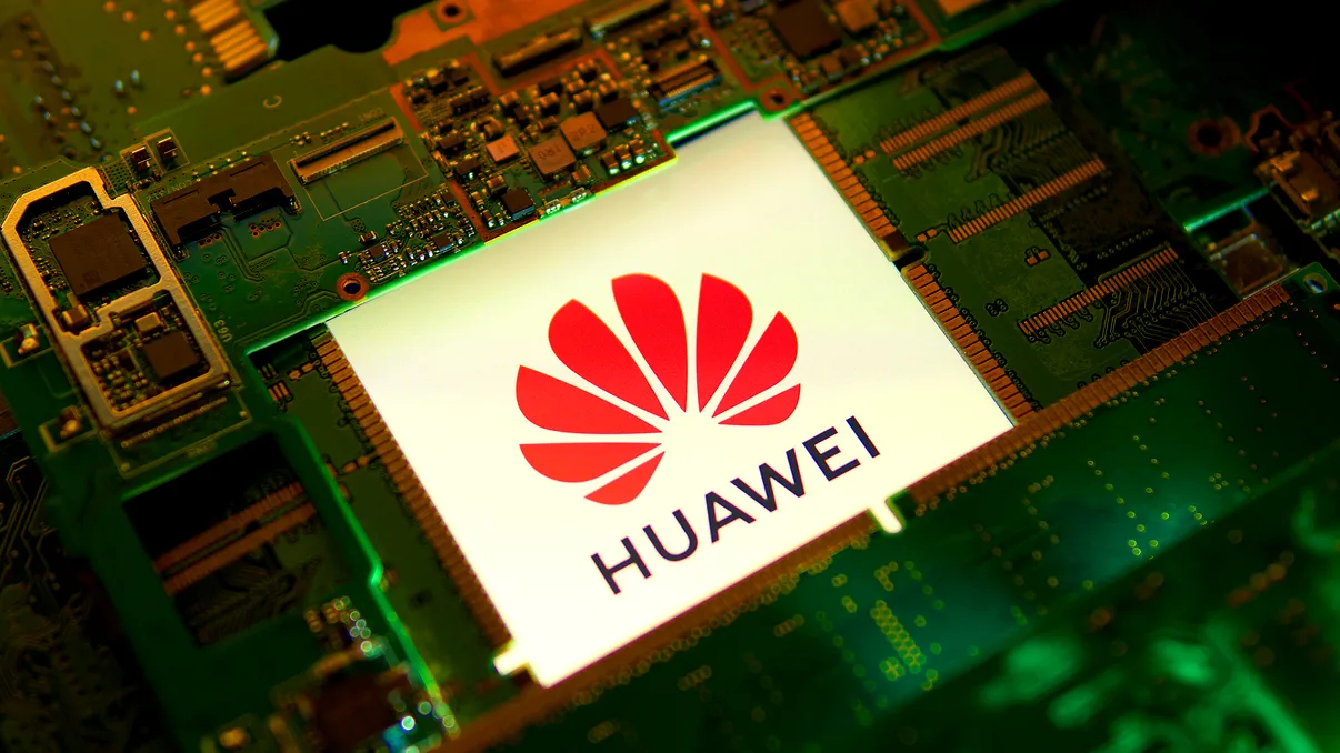 Huawei spune că poate face cipuri performante fentând blocada SUA. Miza uriașă pentru China în războiul tehnologic
