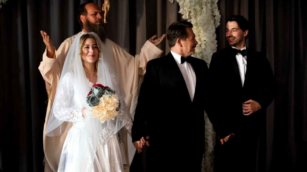 „Nuntă ca-n Balcani” deschide sezonul petrecerilor la cinema, cu râsete, scandaluri de familie și haos savuros