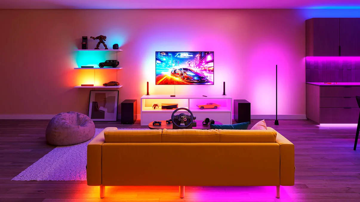 Philips Smart Lighting vrea să-ți transforme sufrageria în cinema, sală de gaming și spațiu de relaxare