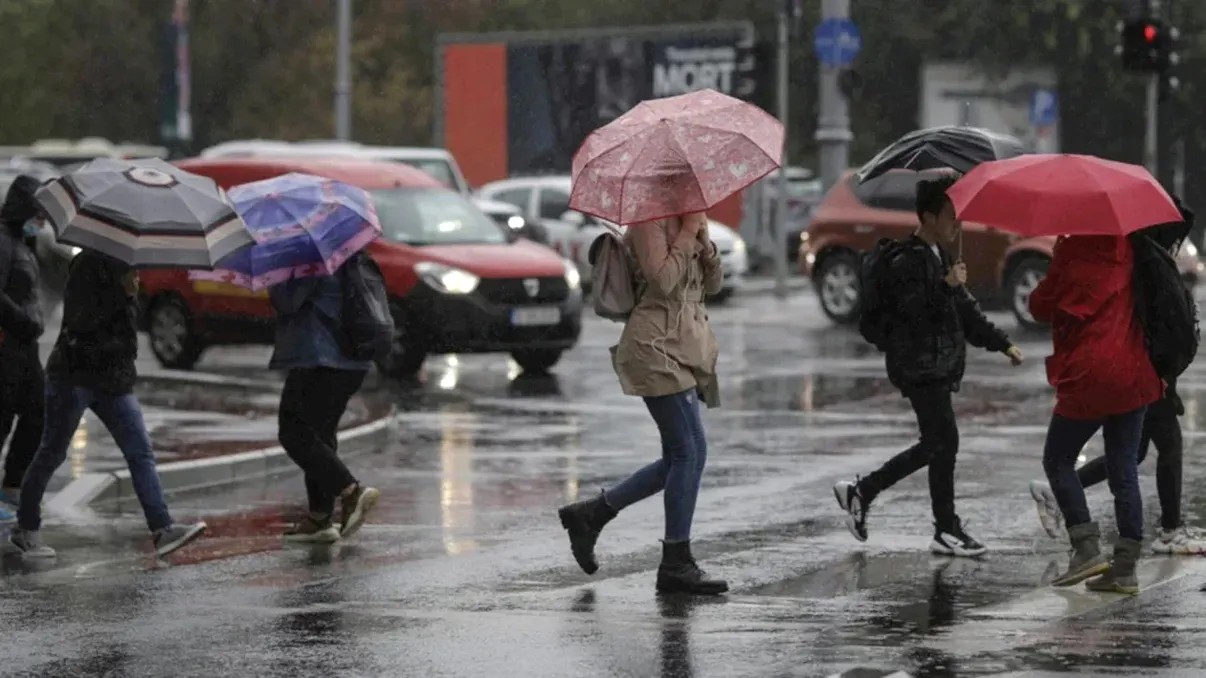 România, lovită de un nou val de vreme severă. Harta județelor aflate sub cod galben