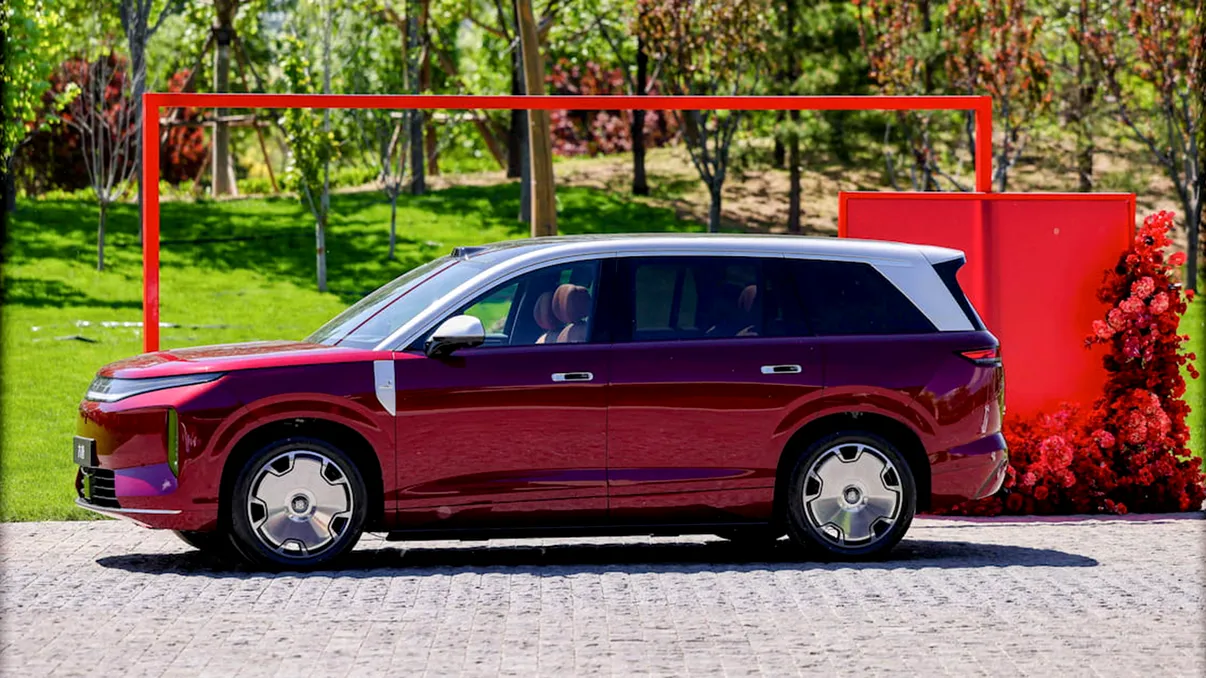 SUV cu 7 locuri, până la 950 km autonomie și încărcare în 5 minute: noul BYD Datang provoacă un val uriaș de interes