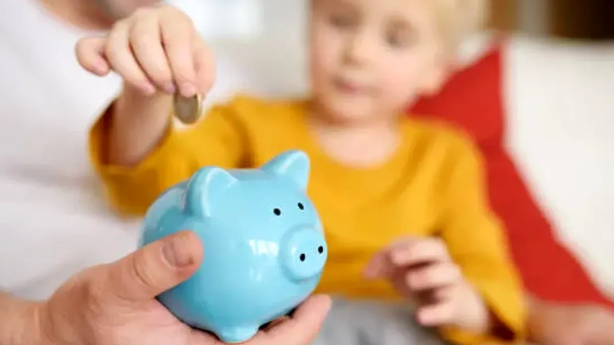 Țările din Europa care oferă cele mai mari alocații pentru copii. România, mult în urmă