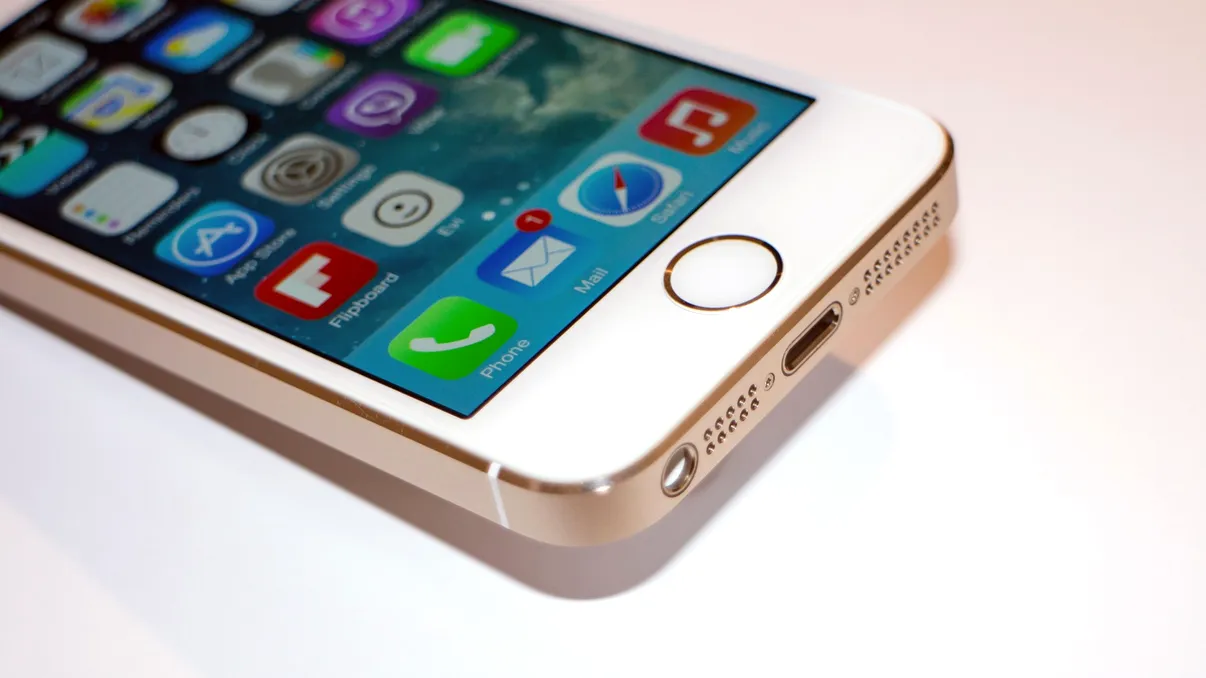 Telefonul care a anticipat iPhone-ul, dar a eșuat spectaculos: povestea incredibilă General Magic