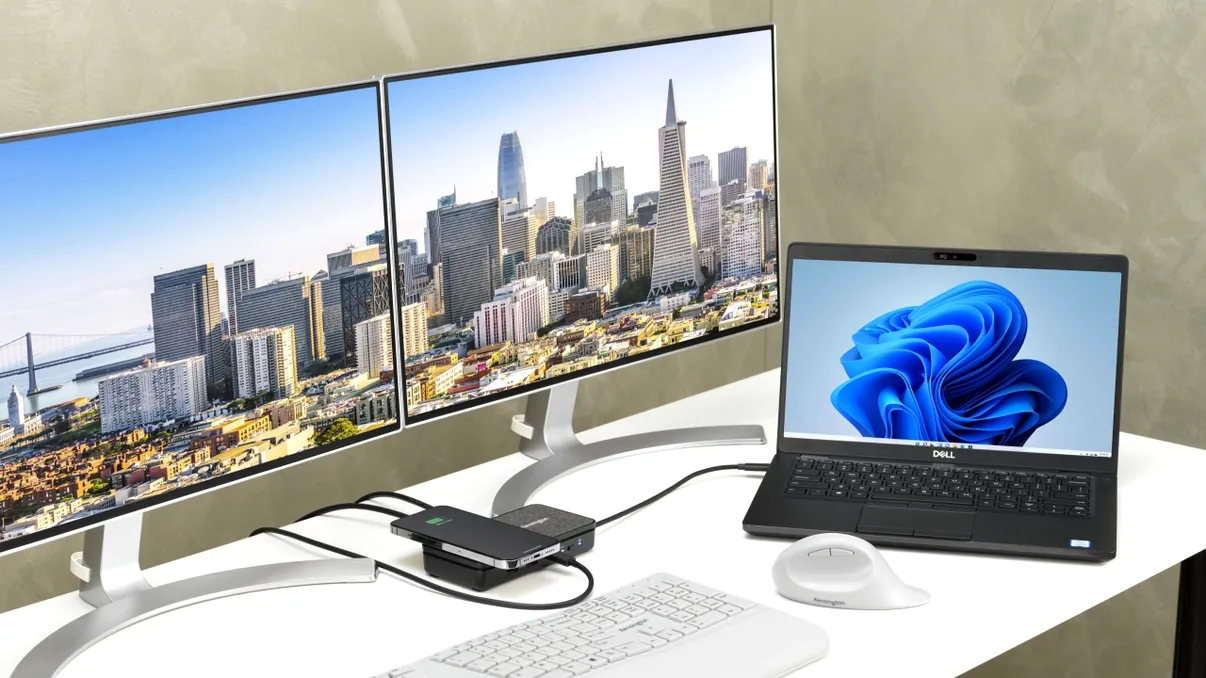 Docking station pentru laptop: accesoriul care îți poate transforma biroul sau îți poate da mari bătăi de cap