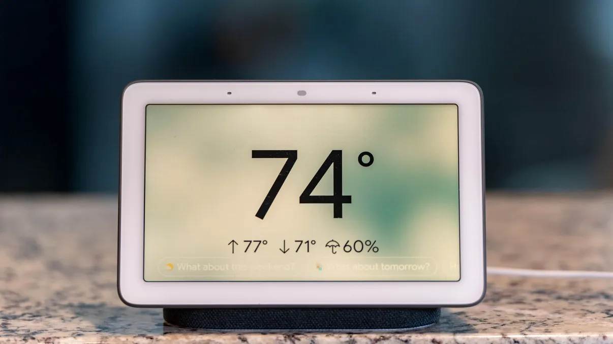 Google Home pare mult mai inteligent după update-ul Gemini 3.1: ce poți să faci cu el