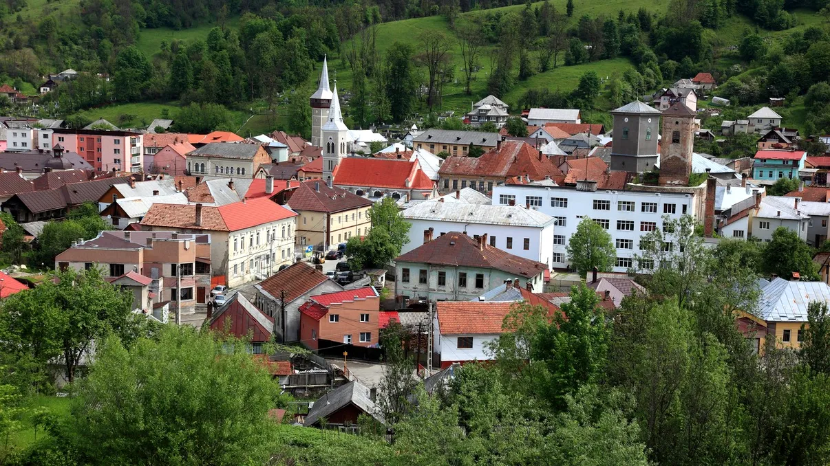 Localitatea din România unde oamenii își sărau mămăliga cu aur pisat, conform unei legende. Avea și un târg special pentru metalul prețios