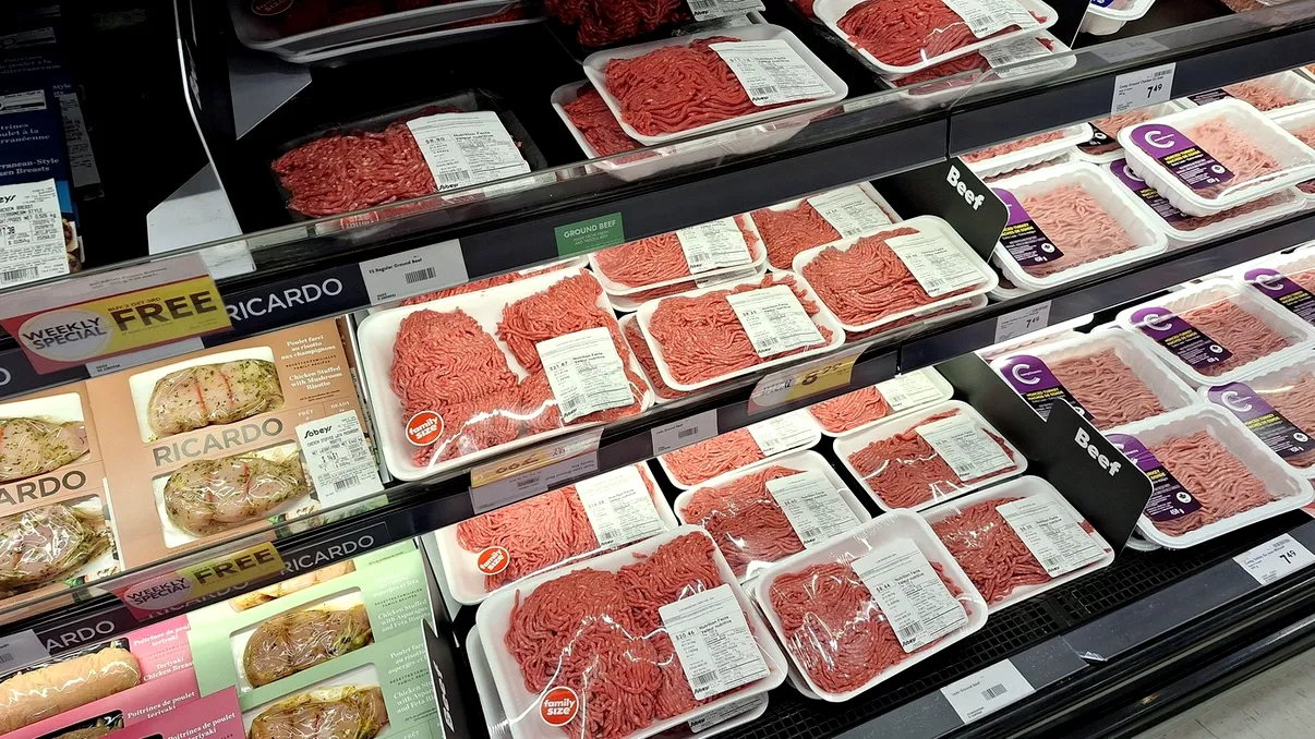 Alimentul din România care s-a ieftinit cu 30% în ultimele luni. Piaţa s-a prăbuşit, cum se explică scăderea preţurilor