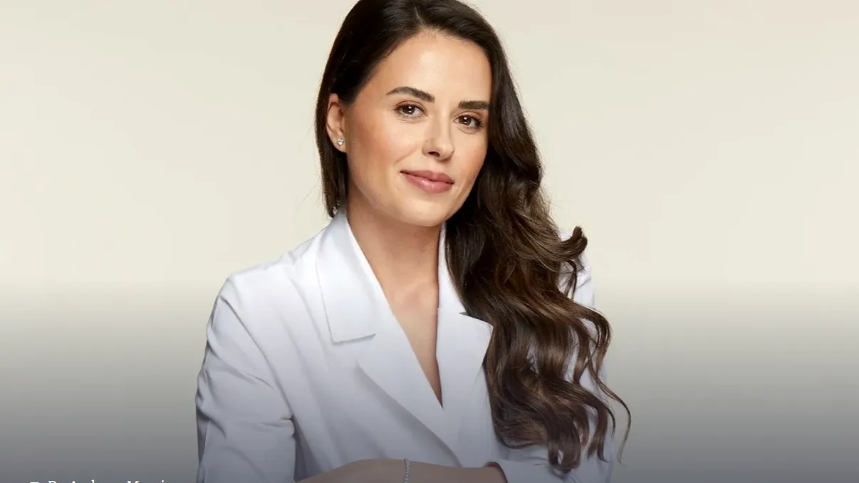 Sănătatea pielii şi părului la perimenopauză şi menopauză. Medicul dermatolog recomandă: „Stilul de viaţă sănătos este esenţial pentru o piele frumoasă după 50 de ani!”