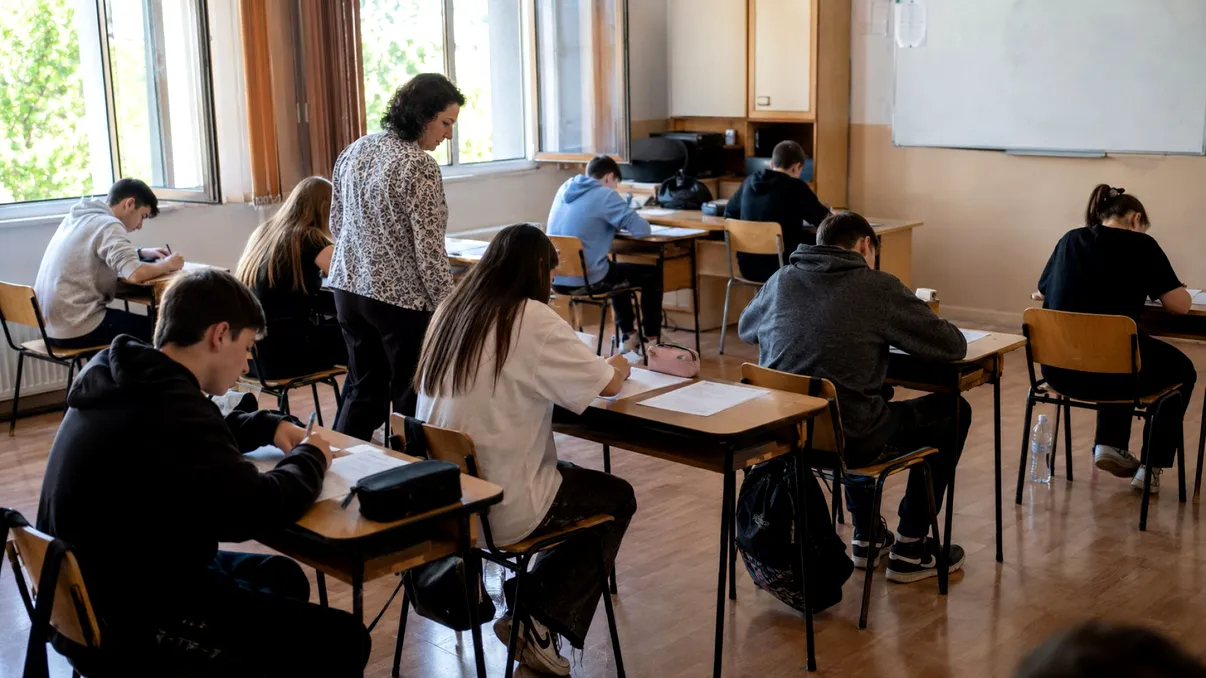 Apare o nouă materie opțională în licee. Ce vor învăța elevii la „Ora de GIS”