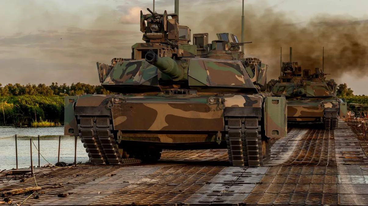 Cât încasează lunar un comandant de tanc din Armata Română. Condițiile pentru ocuparea postului