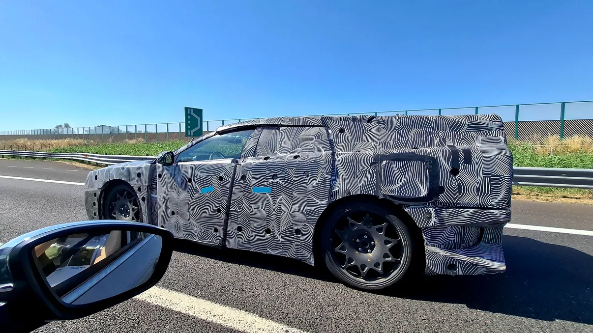 Ferrari promite că primul său SUV electric ar putea rezista decenii. Secretul este ascuns în baterie