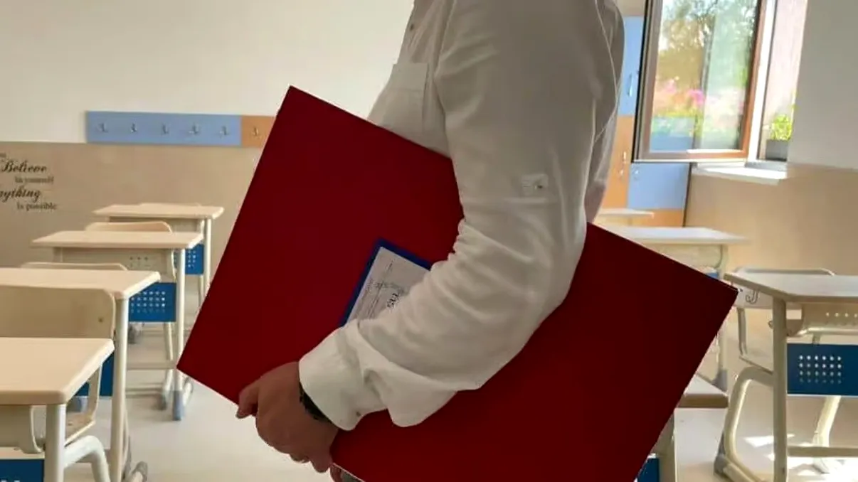 Ministerul Educației vrea să schimbe modul în care sunt notați elevii. Profesorii nu sunt de acord: „Copiii nu sunt loturi de marfă”