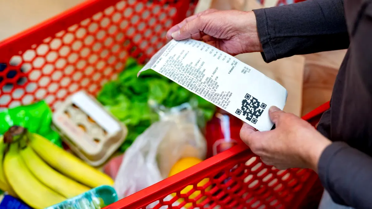 Plafonarea adaosului comercial la alimentele de bază continuă până la finalul lui 2026. Lista produselor incluse
