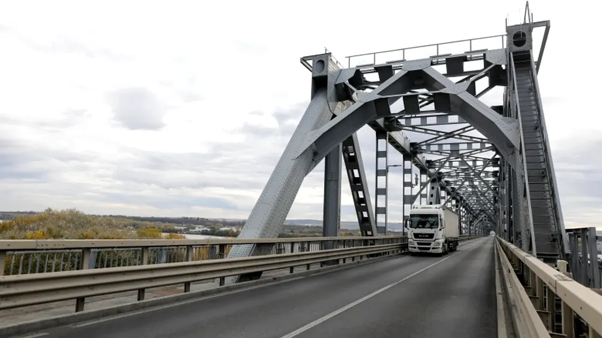 Şoferii care sunt scutiţi de taxa de pod Giurgiu-Ruse, în 2026. Noile categorii anunţate de Ministerul Transporturilor