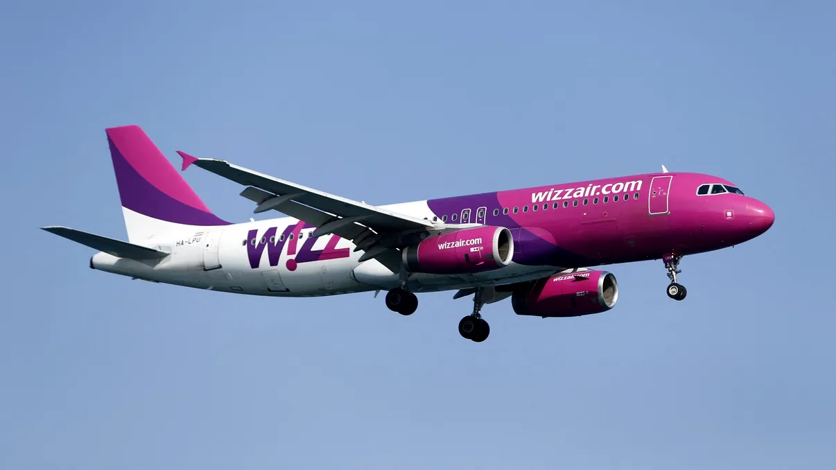 Wizz Air face pasul spre internetul de la Starlink. Ce schimbare importantă pregătește compania pentru pasagerii săi