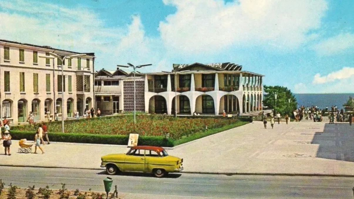 Povestea Cazinoului din Mangalia, o perlă a litoralului. Clădirea care a scris istorie se vinde acum cu aproape 5 milioane de euro