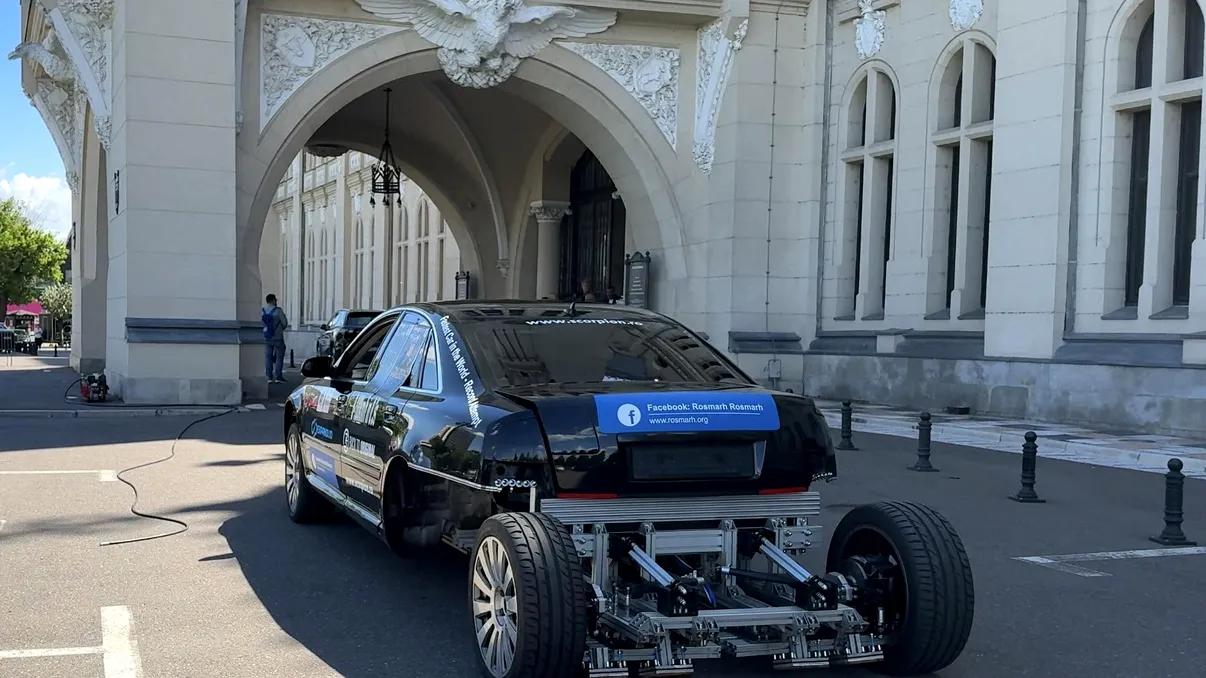 Românul care a inventat mașina ce „merge” pe aer comprimat. Invenția din Bârlad care promite viteze greu de crezut