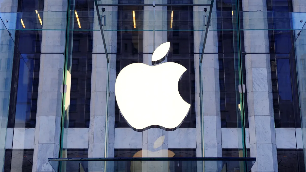 Apple pregătește scumpiri pentru iPhone, Mac și iPad. Tim Cook spune că situația a devenit „nesustenabilă”