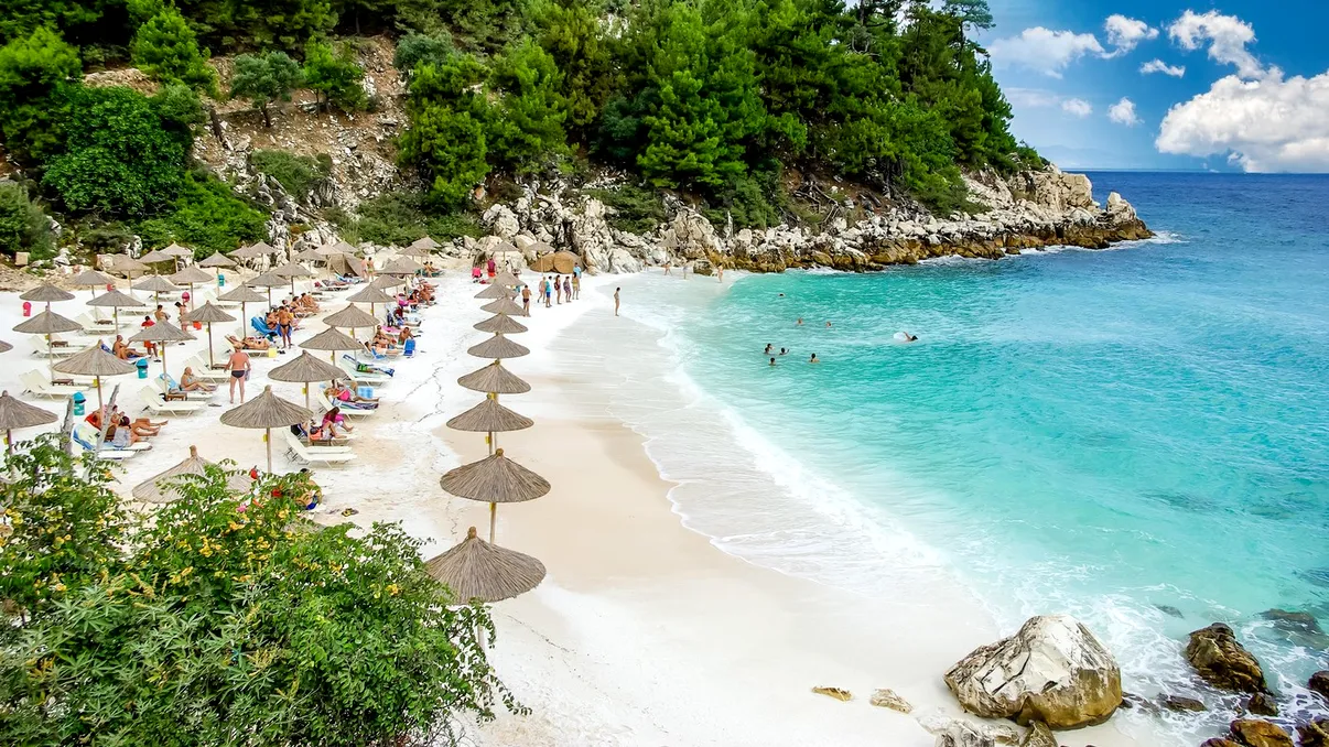 Prețurile de pe plajele din Thassos stârnesc controverse. Ce îi nemulțumește pe turiștii români: 