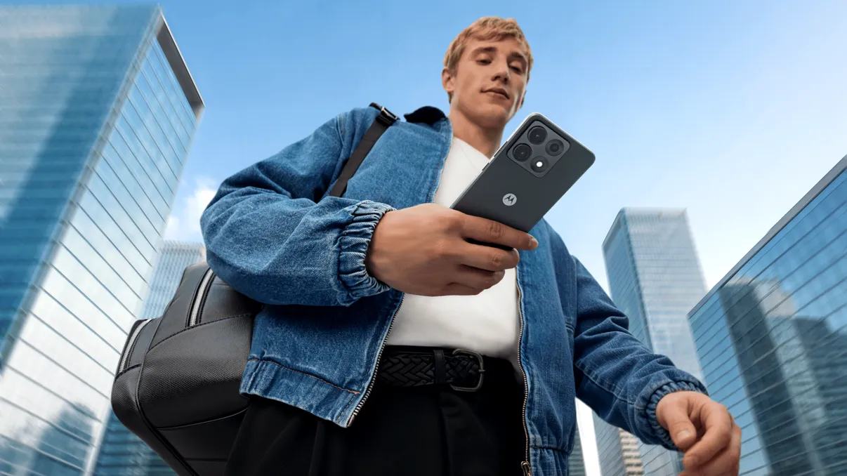 Motorola Edge 70 Max a ajuns în România. Detaliul care îl poate transforma într-un rival serios pentru concurență