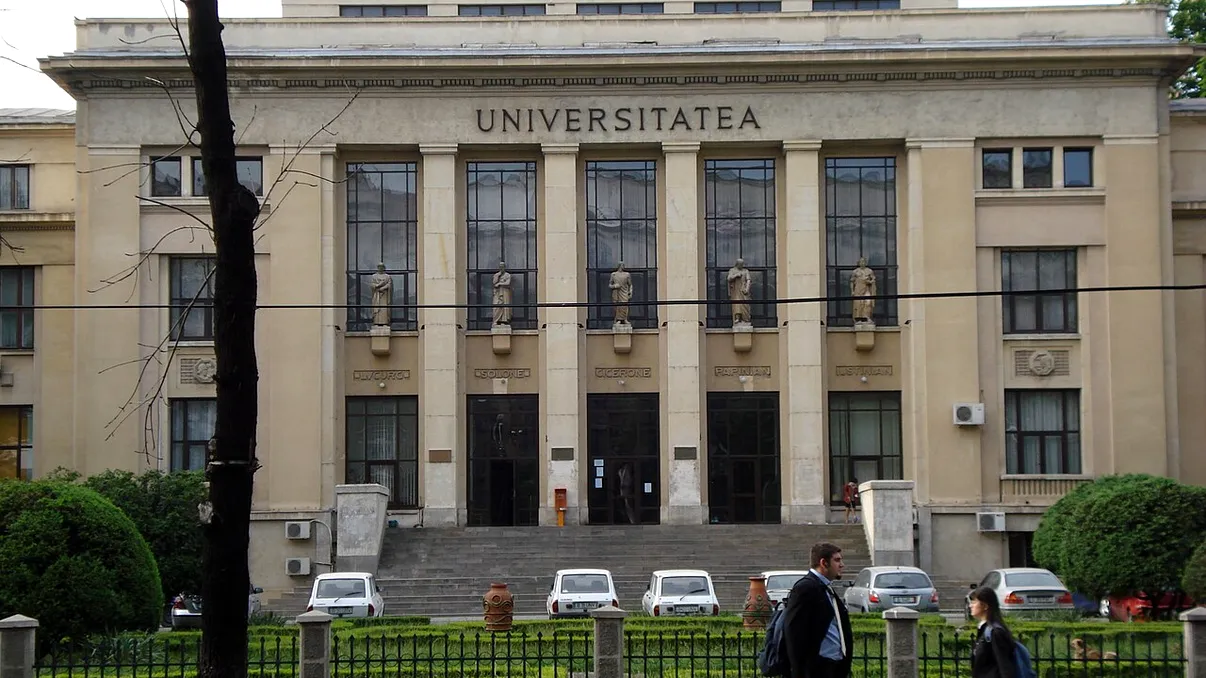 Facultățile din România unde poți fi admis fără examen. La ce universități contează media de la Bacalaureat