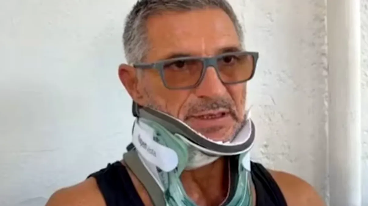 Mărturia pasagerului Ryanair care a fost aproape aspirat din avion dupa ce s-a spart geamul: „Explozia nu-mi mai iese din minte”.